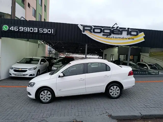 Carro Volkswagen Voyage 2014 1.0 TEC (Flex)