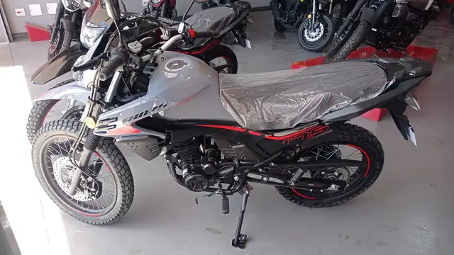 Carro Shineray SHI 175 2025 EFI