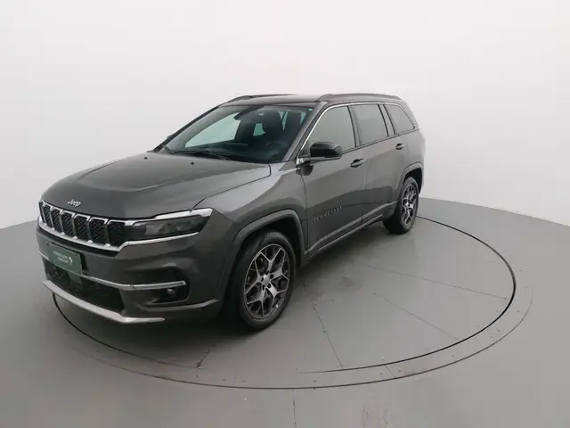 Carro Jeep Commander 2023 Overland 1.3 T270