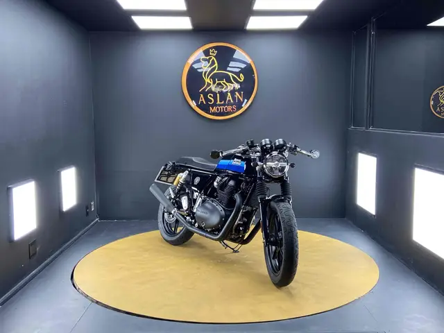 Carro Royal Enfield Continental GT 2024 Special Colorway