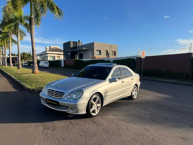 Carro Mercedes-Benz Classe C 2005 C 180 Kompressor Classic