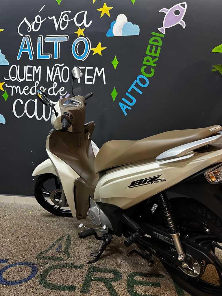 alt=