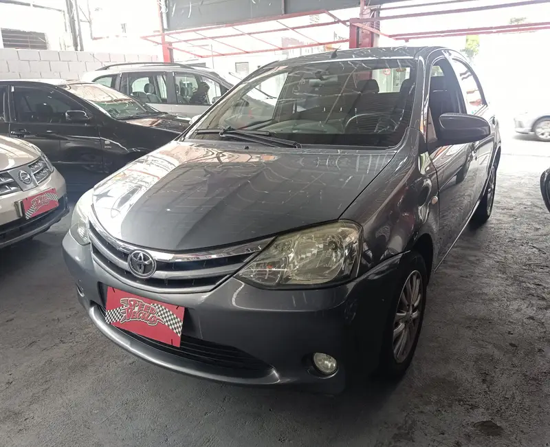 Toyota Etios Sedan XLS 1.5 (Flex)