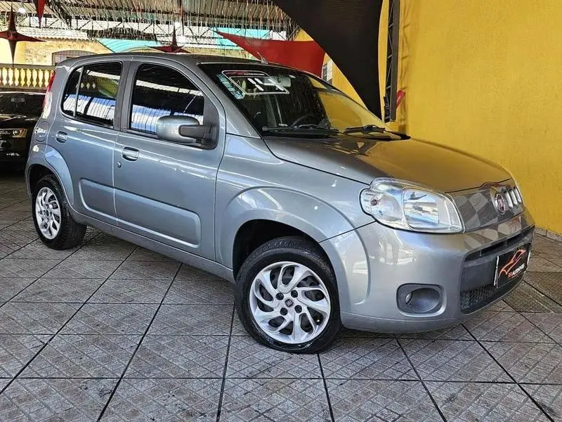 Fiat Uno Vivace 1.0 8V (Flex) 4p
