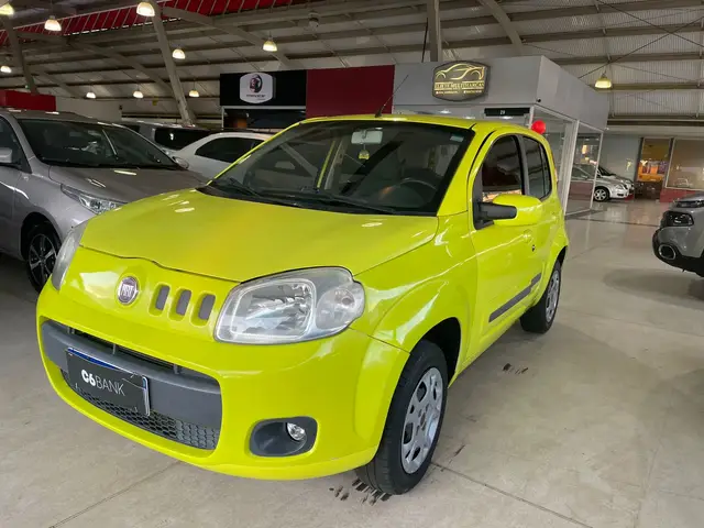 Carro Fiat Uno 2012 Vivace 1.0 8V (Flex) 4p