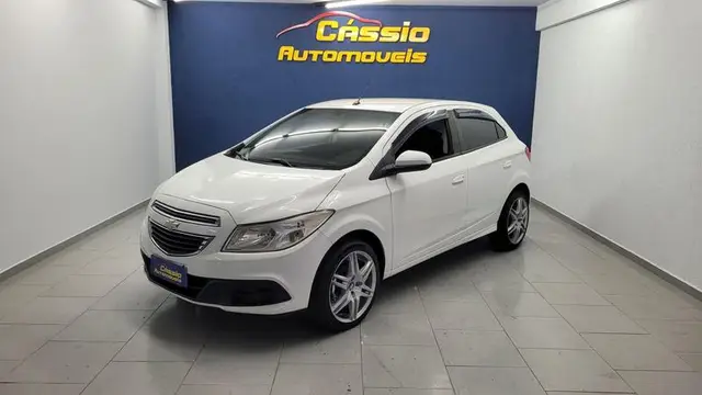 Carro Chevrolet Onix 2013 1.0 LS SPE/4