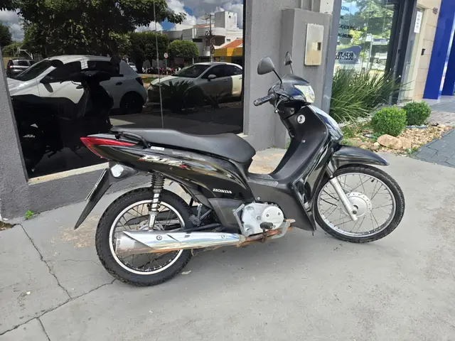 Carro Honda Biz 125 2011 ES