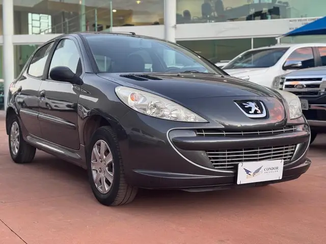 Carro Peugeot 207 2012 Hatch XR 1.4 8V (flex) 4p