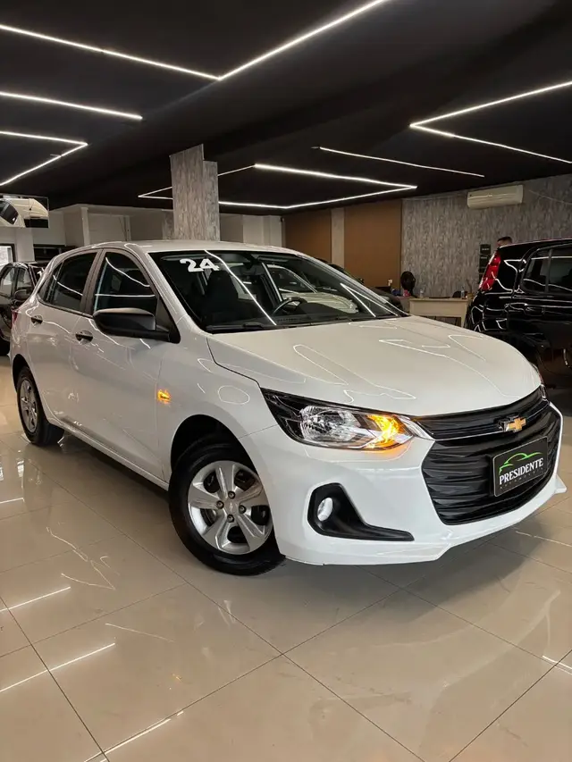 Carro Chevrolet Onix 2024 1.0