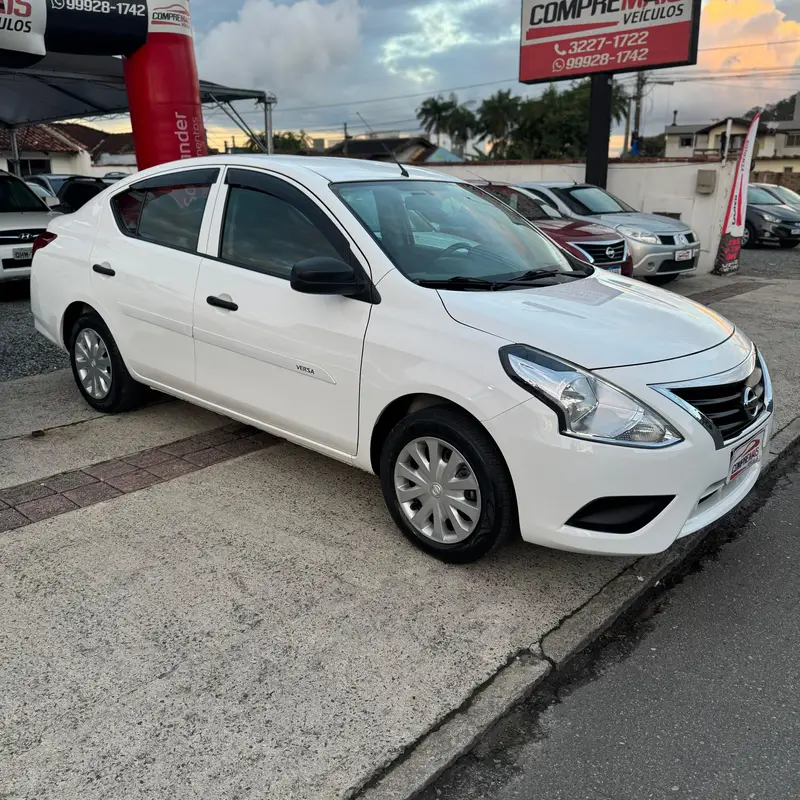 Nissan Versa 1.6 16V V-Drive Special Edition CVT (Flex)
