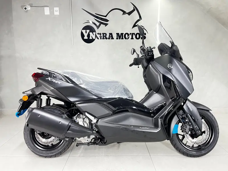 Yamaha XMax 250 Connected