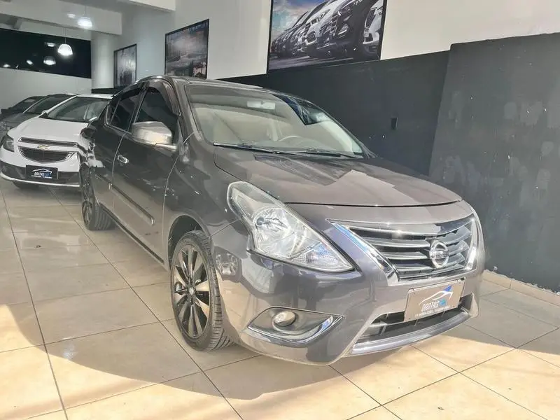 Nissan Versa 1.0 12V (Flex)