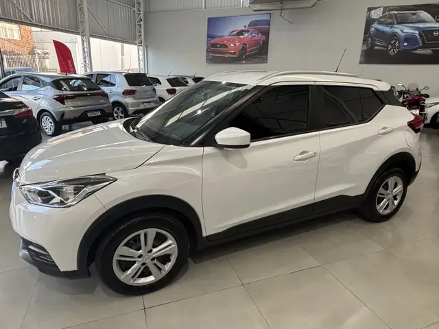 Carro Nissan Kicks 2018 1.6 S CVT (Flex)