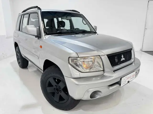 Carro Mitsubishi Pajero TR4 2004 2.0 16V