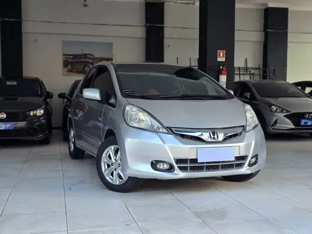 Carro Honda Fit 2013 LX 1.4 (flex)