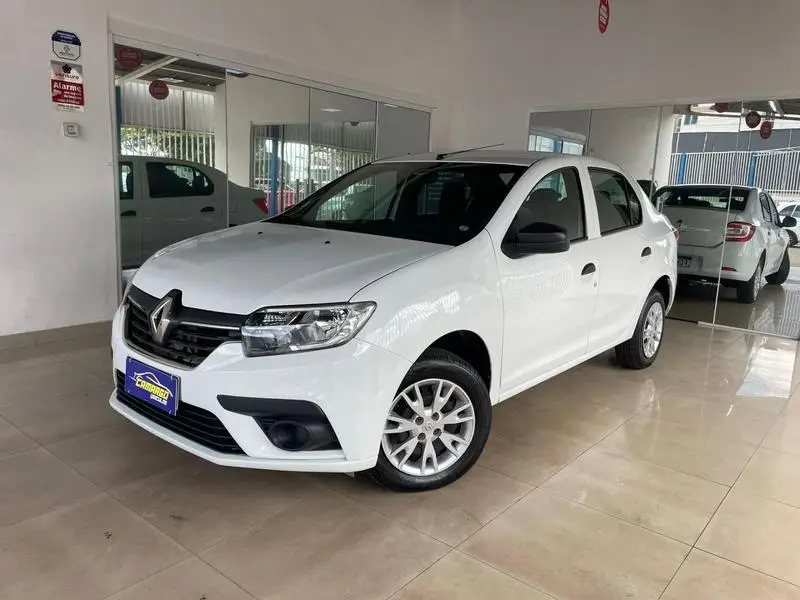 Renault Logan Life 1.0