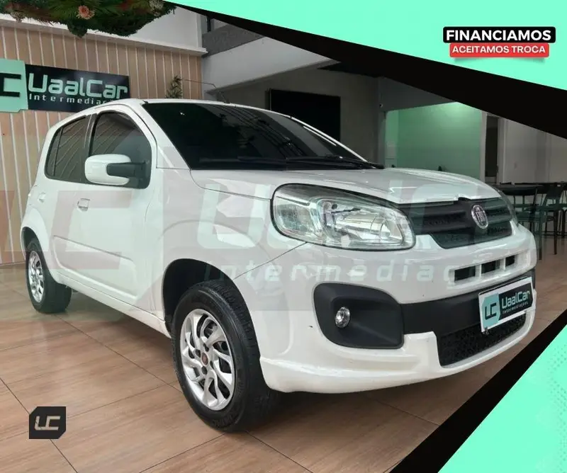 Fiat Uno Attractive 1.0 (Flex) 4p
