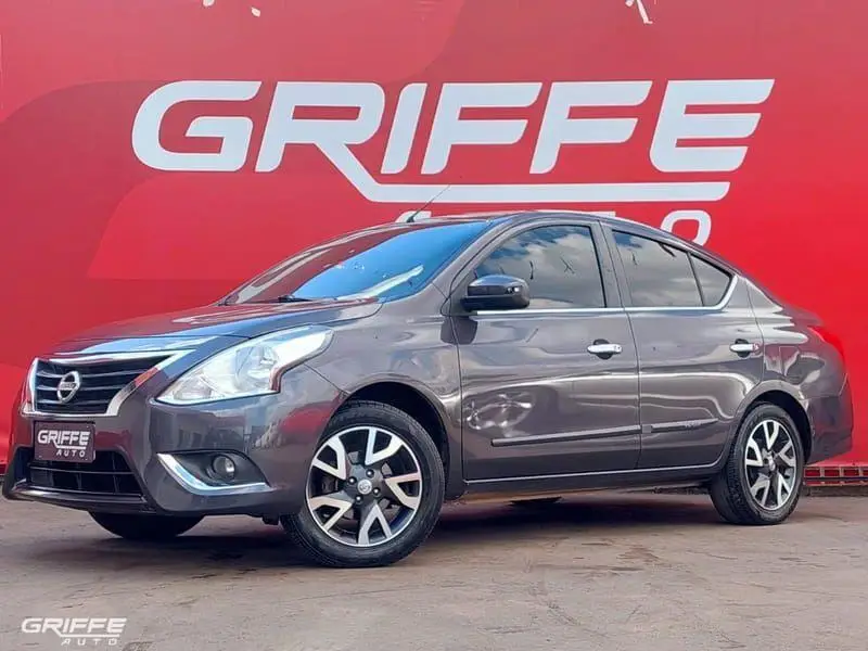 Nissan Versa 1.6 16V Unique CVT (Flex)