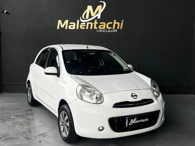 Nissan March 1.0 16V S (Flex)