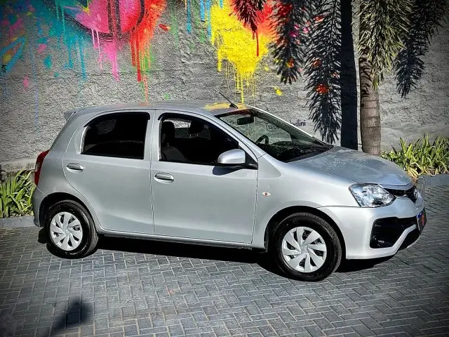 Toyota Etios X 1.3 (Aut) (Flex)