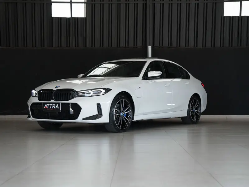 BMW 330e M Sport 2.0 Turbo (Aut.) (Híb.)