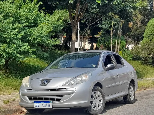 Carro Peugeot 207 Sedan 2013 207 Passion XR 1.4 8V (flex)