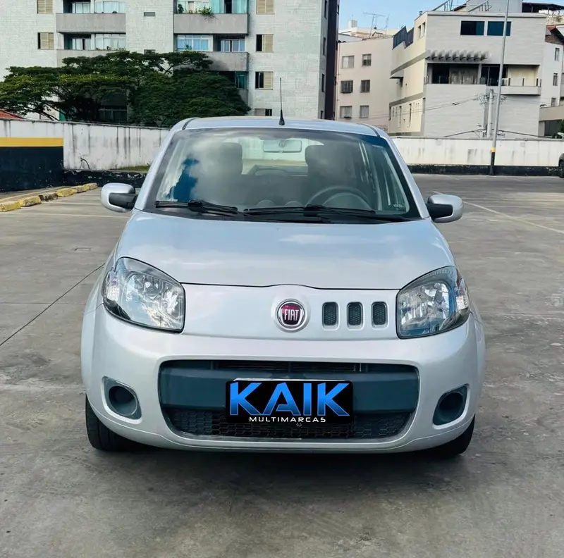 Fiat Uno Vivace Celeb. 1.0 8V (Flex) 4p