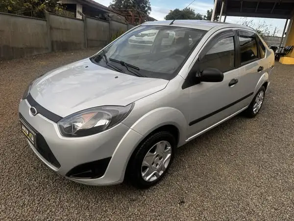 Carro Ford New Fiesta Sedan 2011 SE 1.6 (Flex)