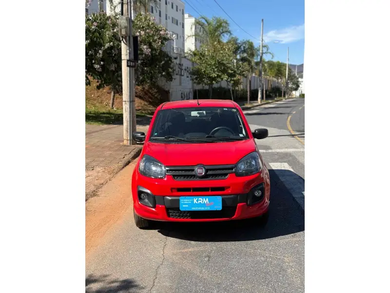 Fiat Uno Attractive 1.0 8V (Flex) 4p