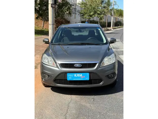Carro Ford Focus Hatch 2011 Ghia 2.0 16V (Flex) (Aut)