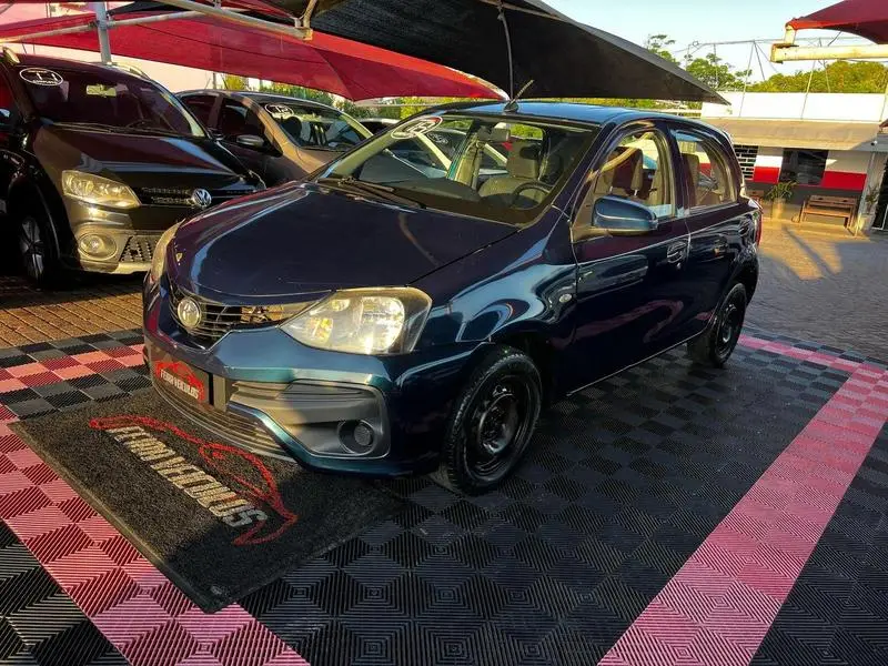 Toyota Etios Platinum 1.5 (Aut) (Flex)