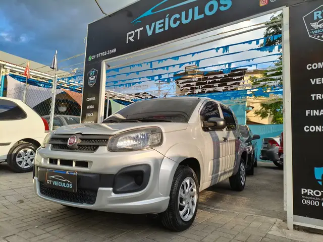 Carro Fiat Uno 2017 Attractive 1.0 (Flex) 4p