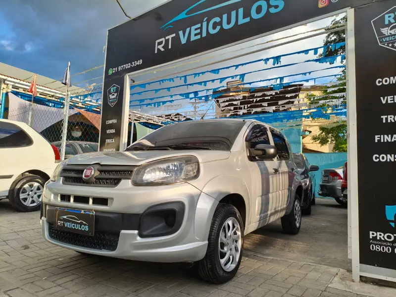 Fiat Uno Attractive 1.0 (Flex) 4p