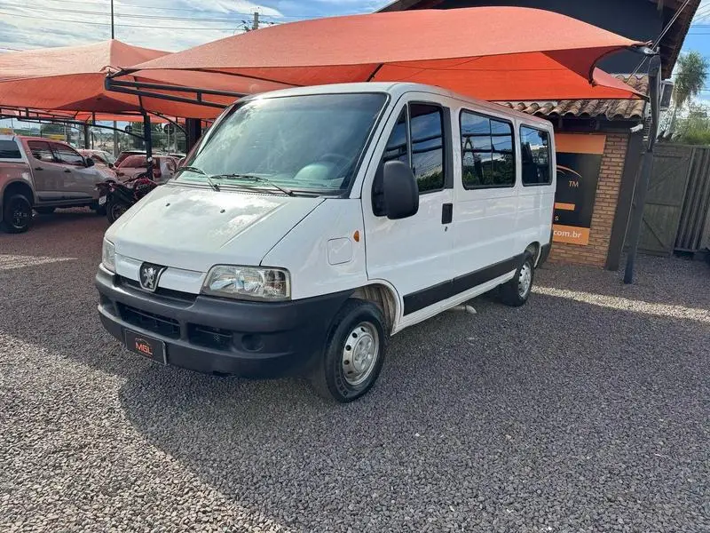 Peugeot Boxer 2.3 HDI 330 15 Lugares