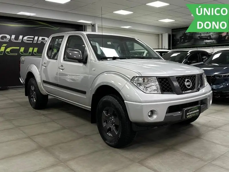 Nissan Frontier XE 4x4 2.5 16V (cab. dupla)