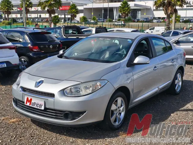 Carro Renault Fluence 2011 2.0 16V Dynamique (Aut) (Flex)