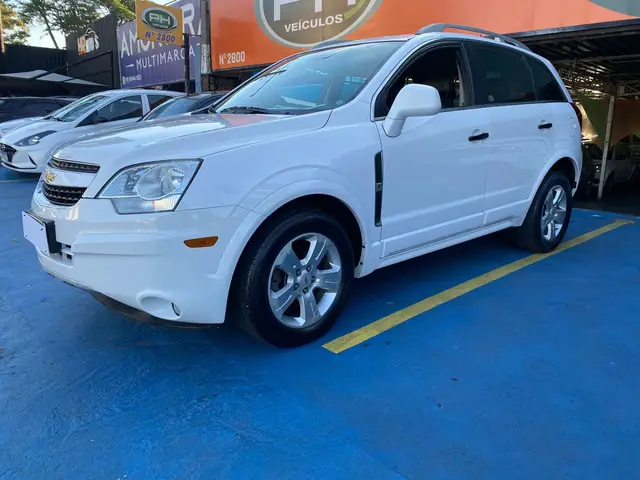 Carro Chevrolet Captiva 2014 2.4 16V (Aut)