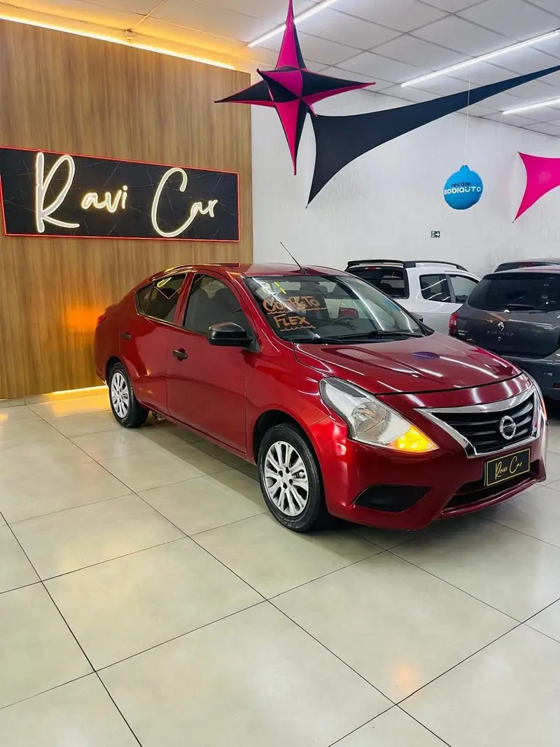 Nissan Versa 1.0 12V V-Drive (Flex)