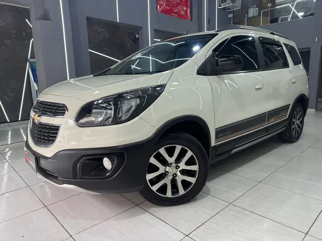Carro Chevrolet Spin 2016 Activ 1.8 (Flex) (Aut)