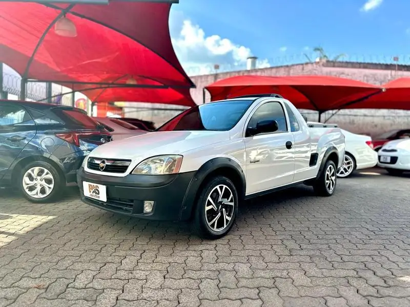 Chevrolet Montana Conquest 1.4 (Flex)