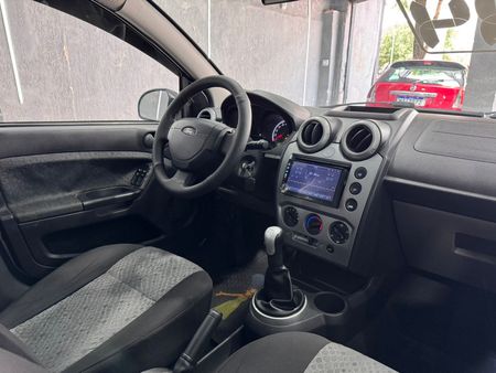 Fiesta Hatch SE 1.0 RoCam (Flex)