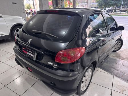 206 Hatch. Presence 1.4 8V (flex)