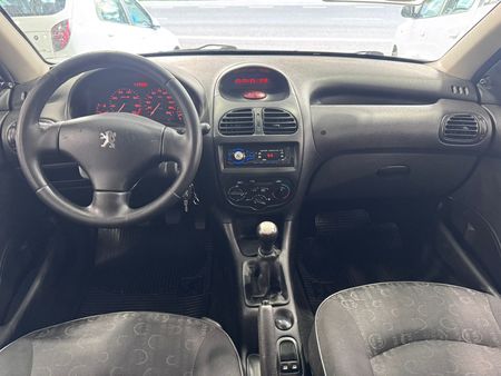 206 Hatch. Presence 1.4 8V (flex)