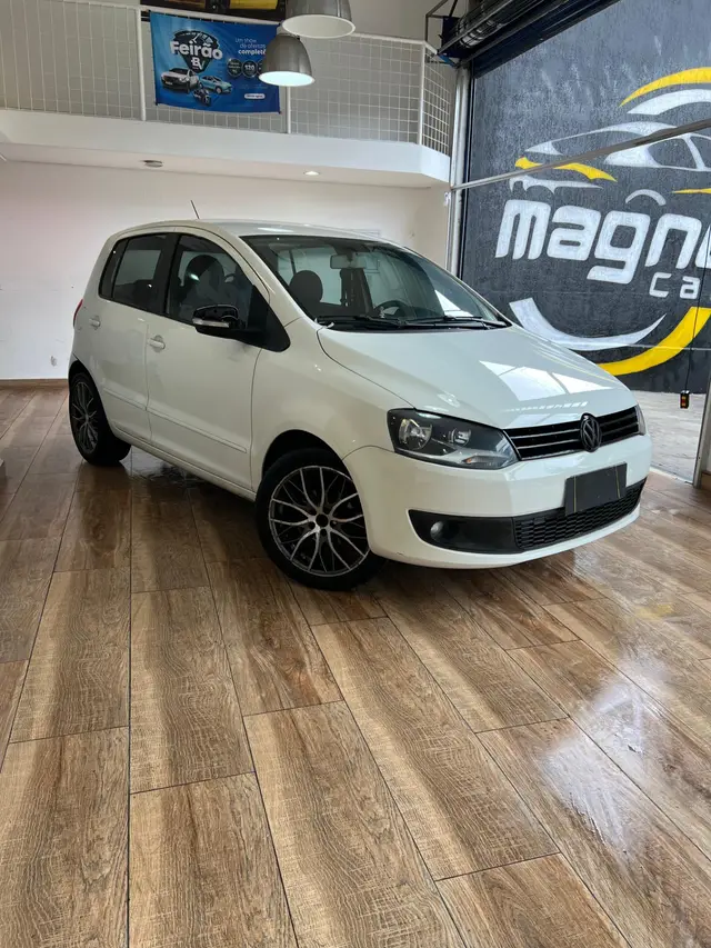 Carro Volkswagen Fox 2013 1.6 VHT I-Motion (Flex)