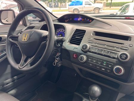 Civic New  LXS 1.8 16V (Aut) (Flex)