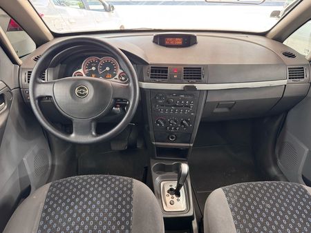 Meriva Premium 1.8 (Flex) (easytronic)
