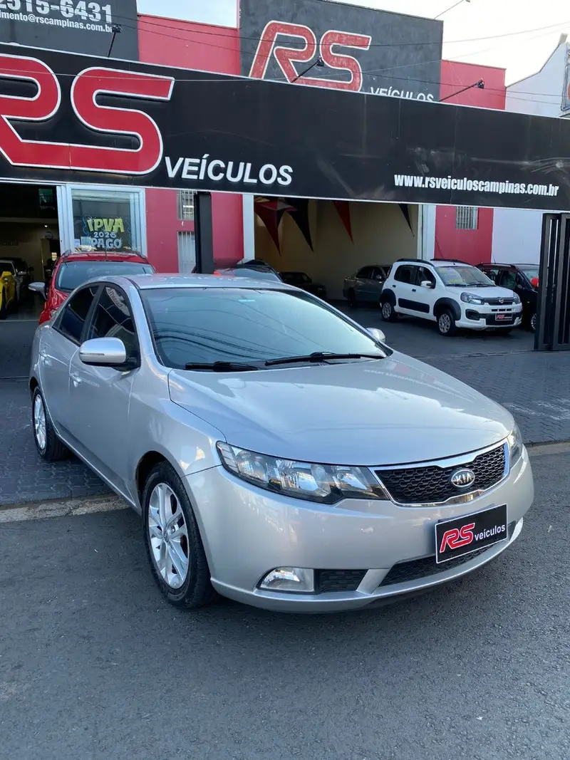 Kia Cerato 1.6 16V (Aut)