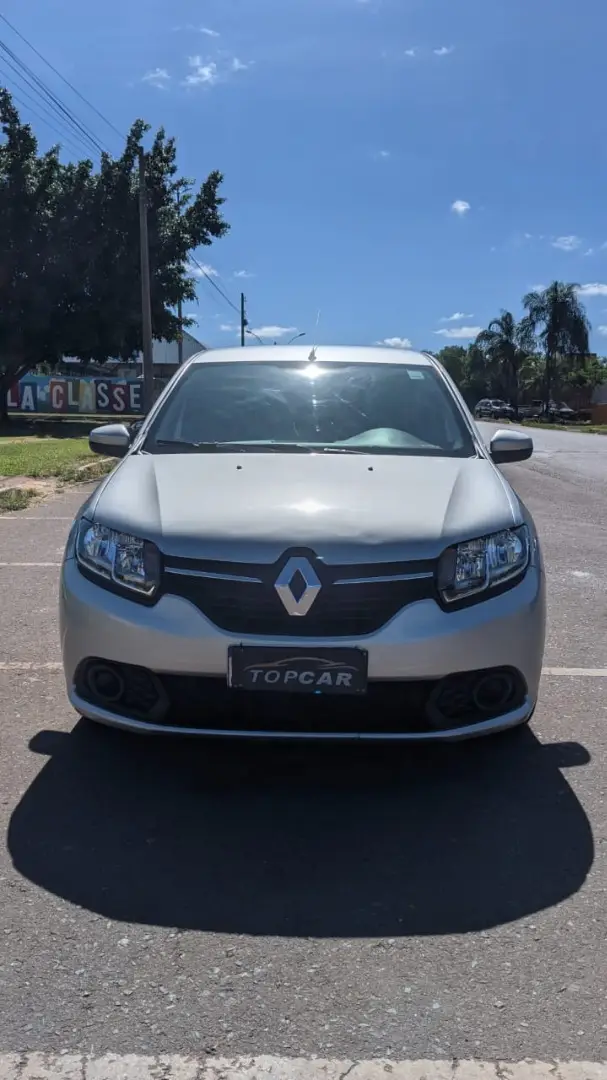 Carro Renault Sandero 2015 Authentique HIi-Power 1.0 16V (Flex)