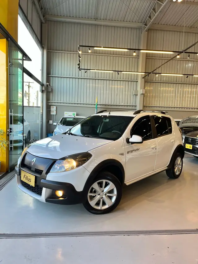Carro Renault Sandero Stepway 2013 1.6 8V (Flex)