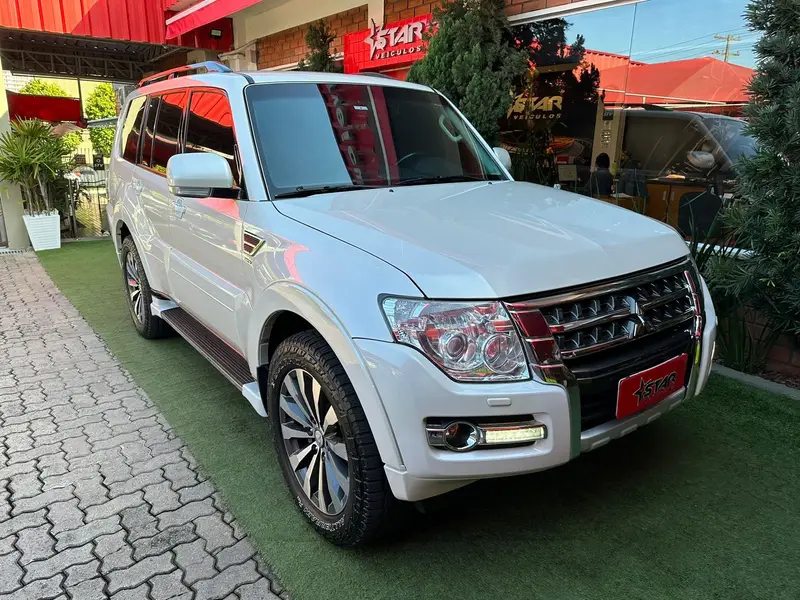 Mitsubishi 2.4 DI-D HPE Auto 4WD
